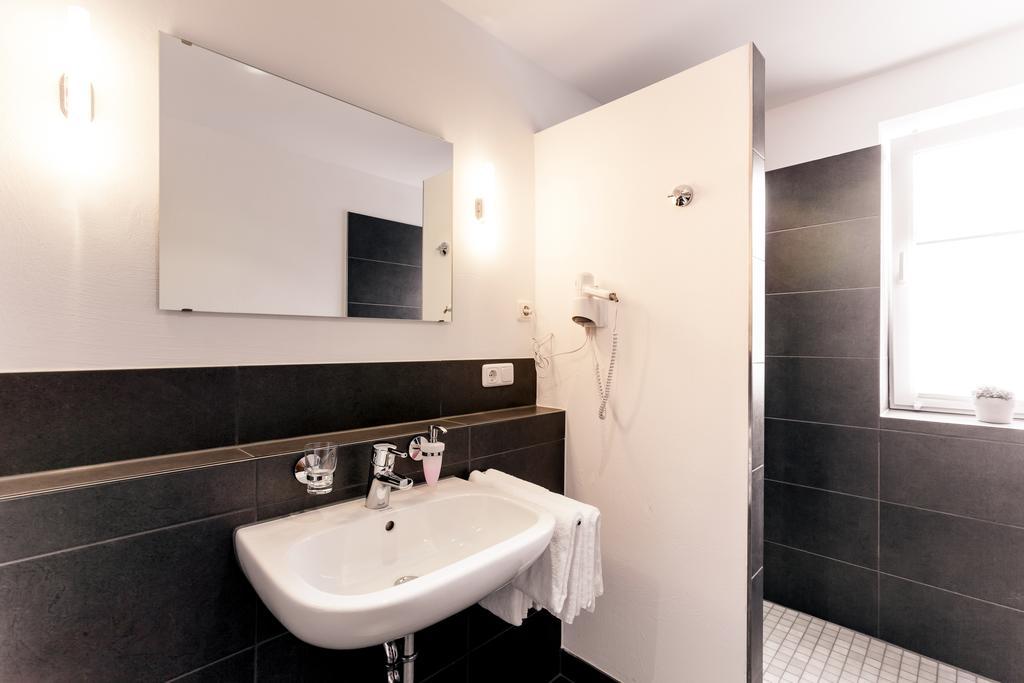 Hotel Meyers Isenbüttel Pokoj fotografie